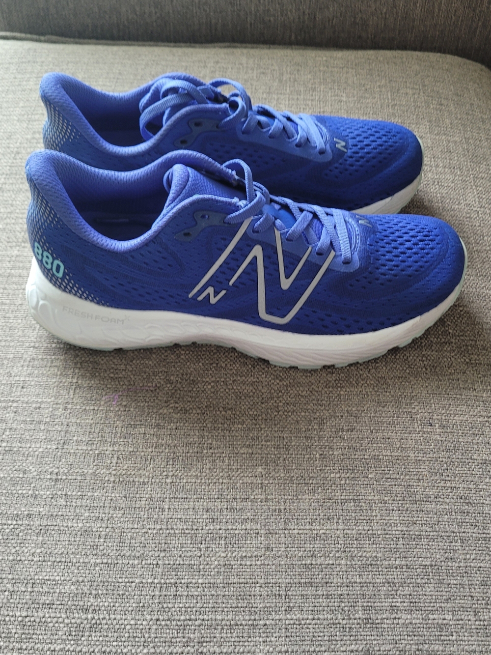 New Balance Fresh Foam 880 Blue Running Shoes Women’s Size 8